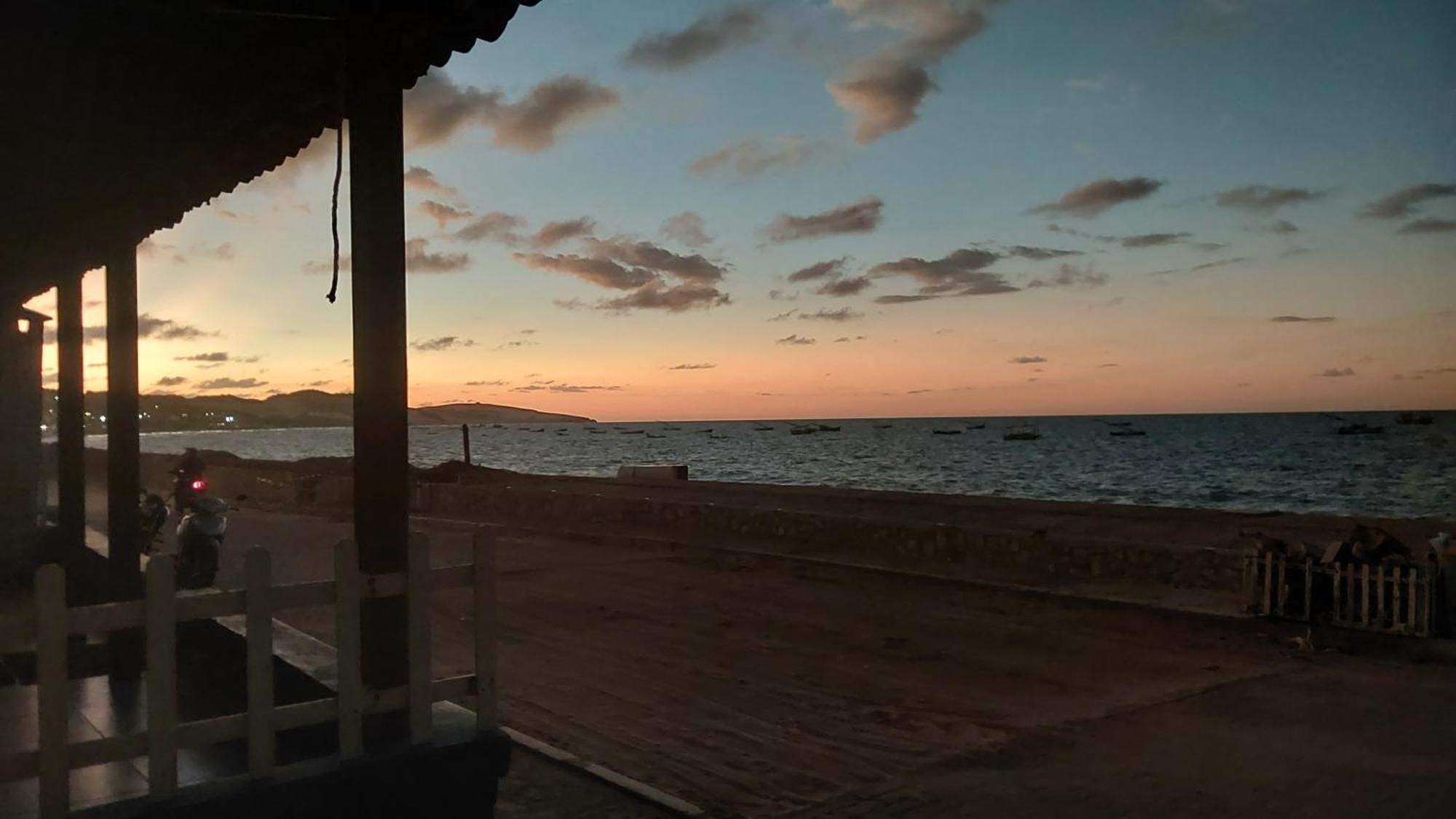 Chales Canto Do Mar Redonda Exterior photo